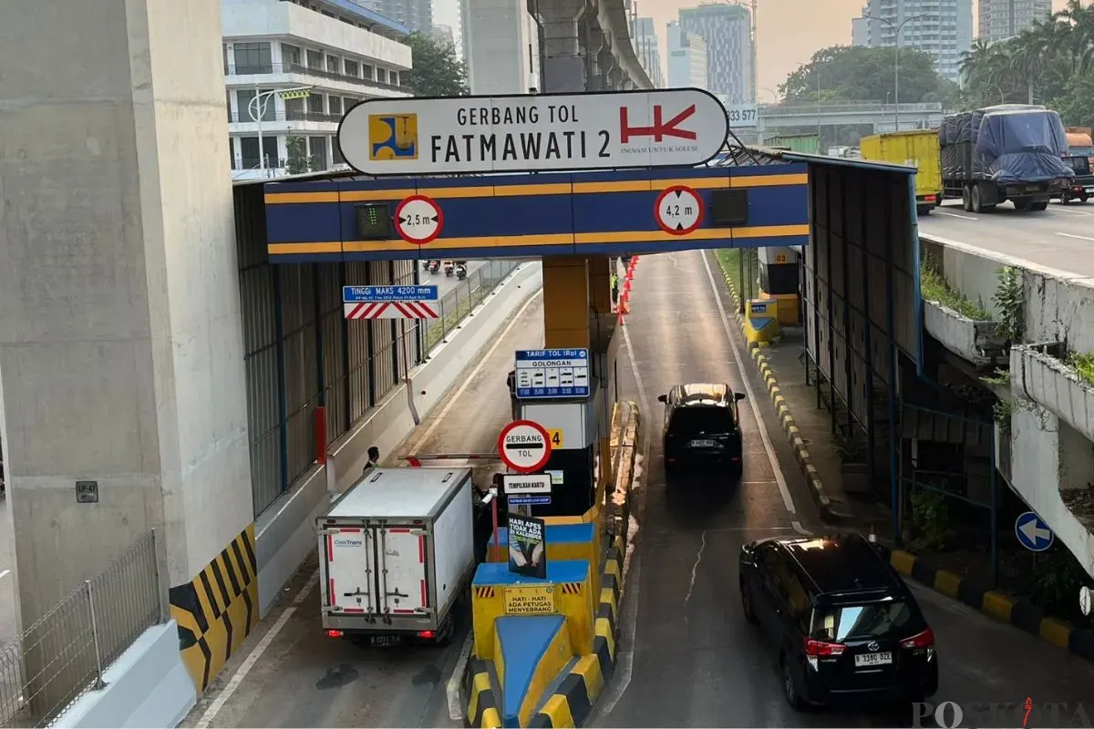 Situasi Gerbang Tol Fatmawati 2, Jakarta Selatan, Selasa, 16 September 2025. (Sumber: Poskota/Muhammad Tegar Jihad)