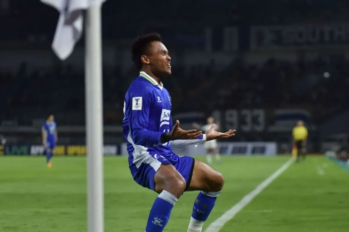 Saddil Ramdani mencetak gol di ACL 2 pada laga Persib Bandung vs Lion City Sailors, Kamis 18 September 2025. (Sumber: persib.co.id)