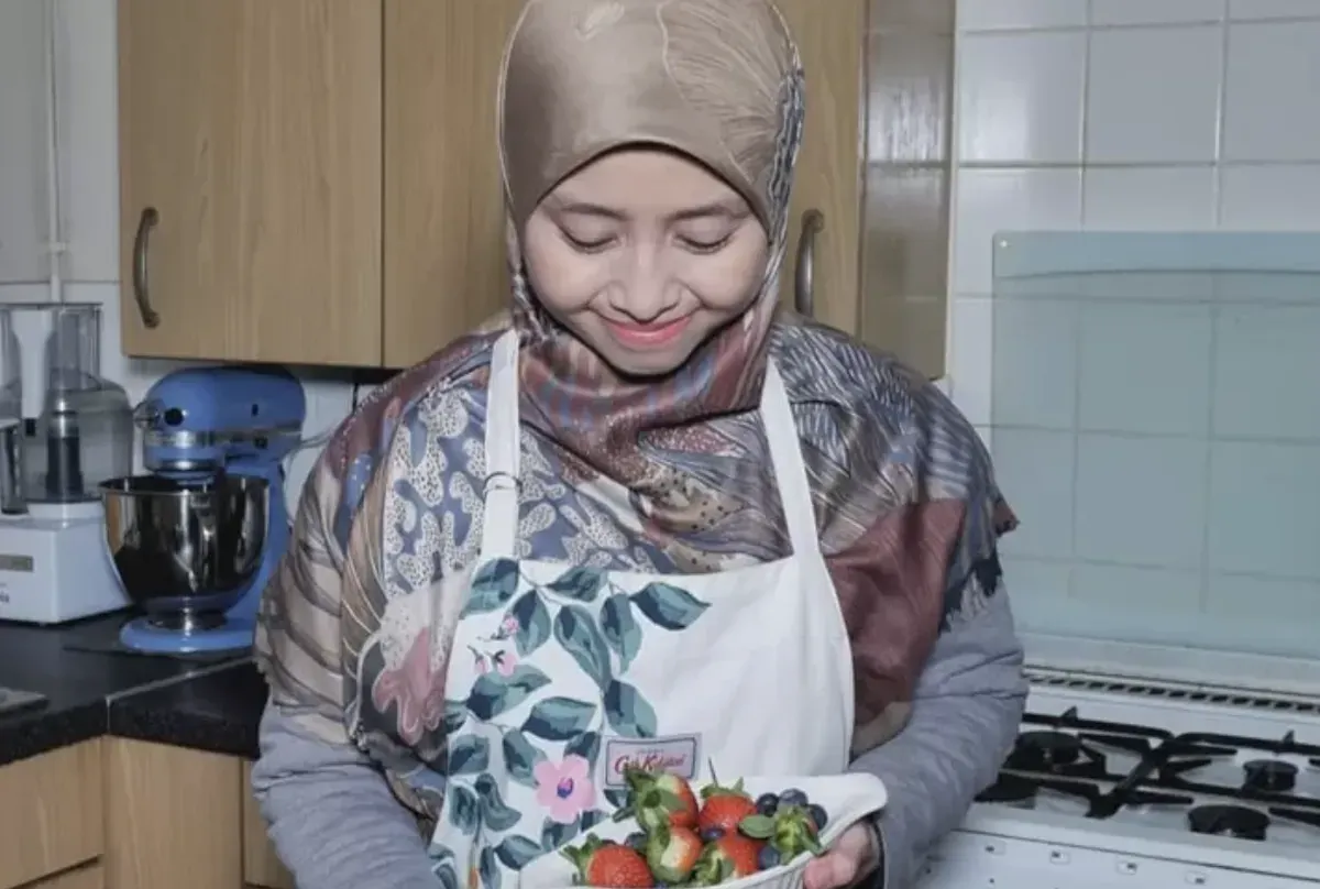 Potret Ricke Indriani Ordinary Kitchen semasa hidup, sosok yang dikenal dengan konten resep masakan sederhana. (Sumber: Instagram/@@rickeindriani_ordinarykitchen)