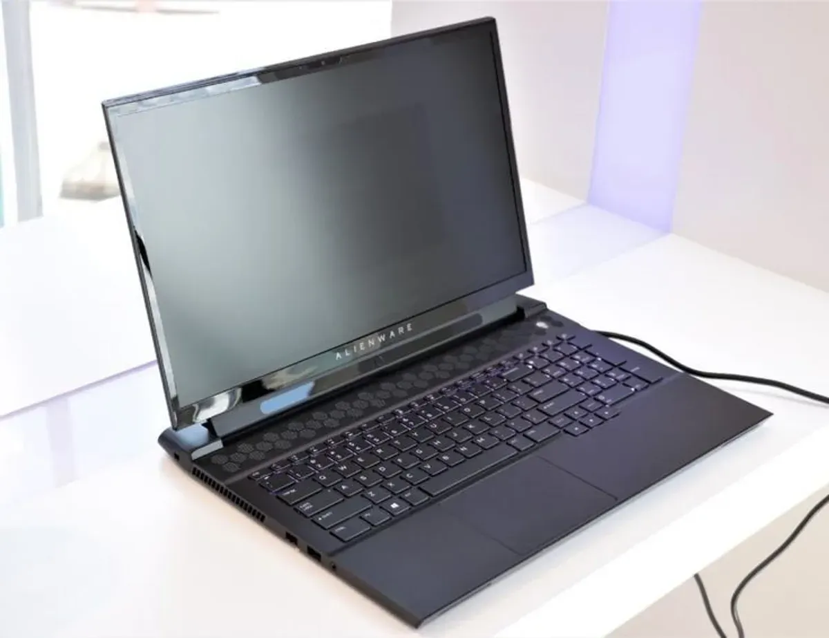 5 Laptop Ultra-Ringan Terbaru yang Mampu Jalankan Game Berat Seperti PC Gaming (Sumber: Pinterest)
