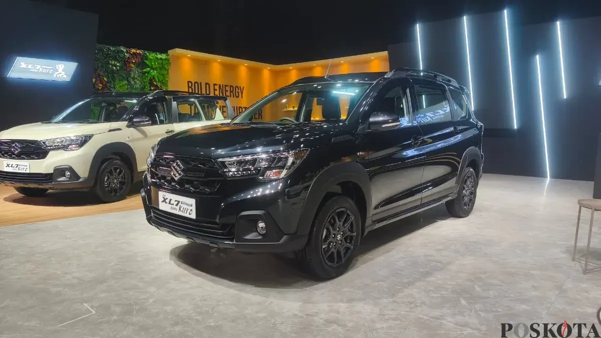 Suzuki resmi luncurkan XL7 Hybrid Alpha Kuro, target penjualan 300 unit per bulan, produksi lokal di Cikarang, distribusi sudah dimulai sejak awal September. (Sumber: Poskota/Erwan Hartawan)
