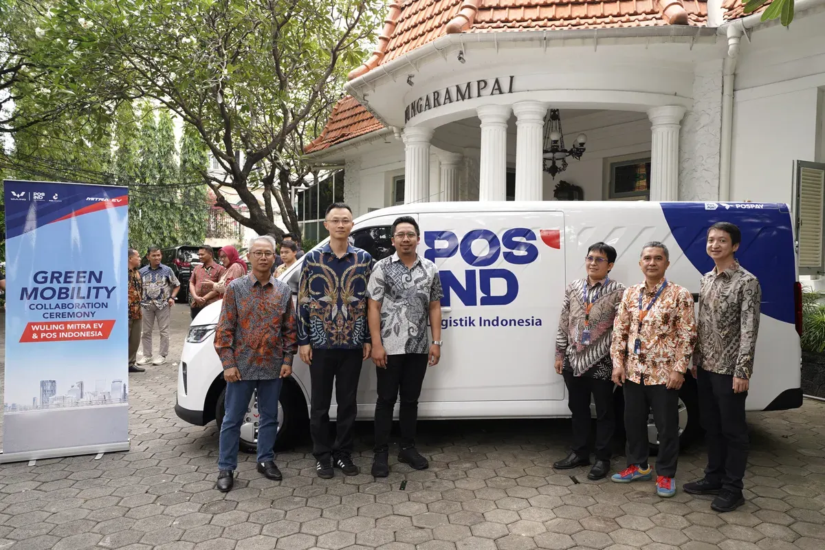 Pos Indonesia mulai operasikan mobil listrik Wuling Mitra EV untuk layanan logistik di Jakarta. (Sumber: Wuling Indonesia)