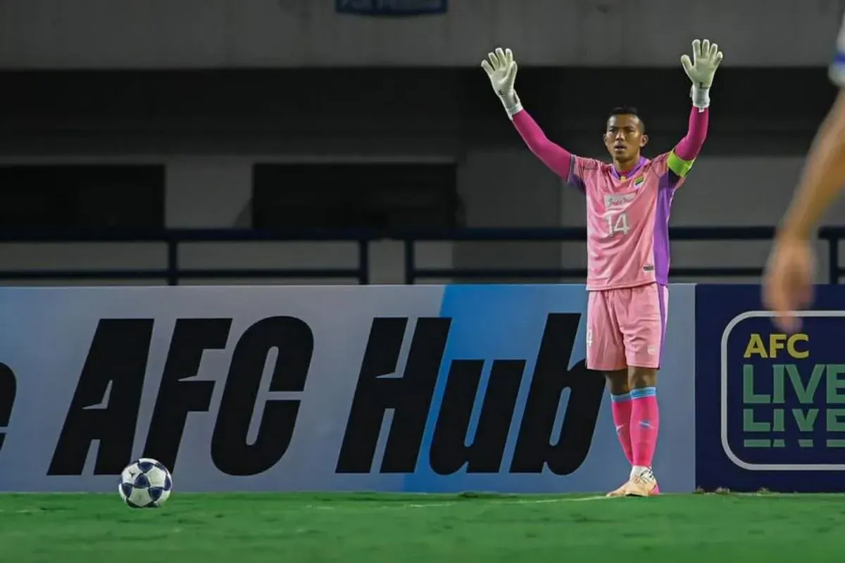 Teja Paku Alam tampil penuh di laga ACL 2, Persib Bandung vs Lion City Sailors, Kamis 18 September 2025. (Sumber: Instagram/@tejapakualam)