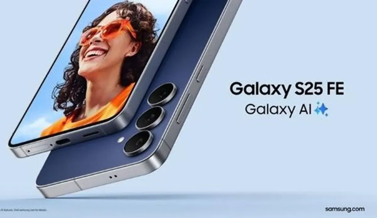 Kamera depan 12 MP Galaxy S25 FE dengan dukungan AI untuk hasil selfie lebih detail dan natural. (Sumber: Dok/Samsung.com)
