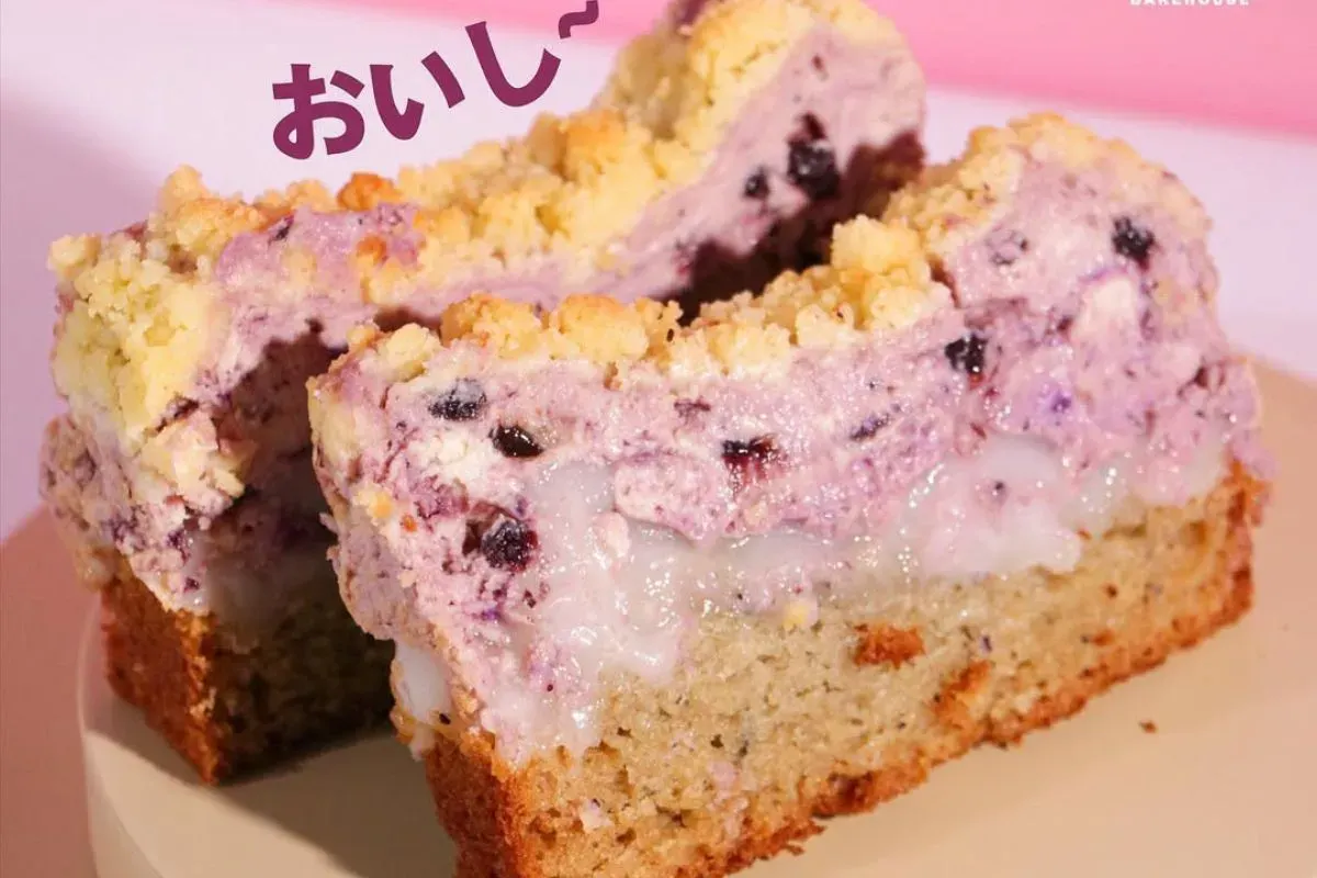 Blueberry Warabi Mochi Cheesecake (Sumber: Instagram/@kamebakehouse)