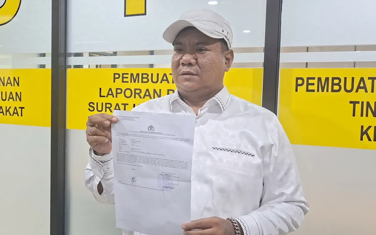 Ahmadi Madong, Anggota DPRD Kota Bekasi dari Fraksi PKB, resmi melaporkan Ketua Komisi III DPRD Kota Bekasi, Arif Rahman Hakim, terkait dugaan penganiayaan usai rapat pembahasan RAPBD 2026. (Sumber: Istimewa)