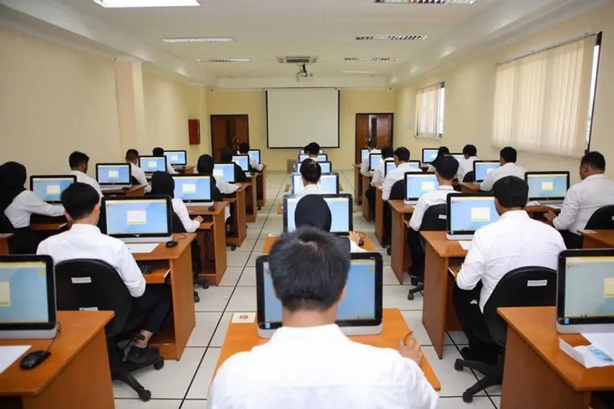 Resmi! Ini Isi Perpres Terbaru dan Besaran Gaji PNS Golongan I–IV Tahun 2025 (Sumber: Pinterest/@Jessicajane)