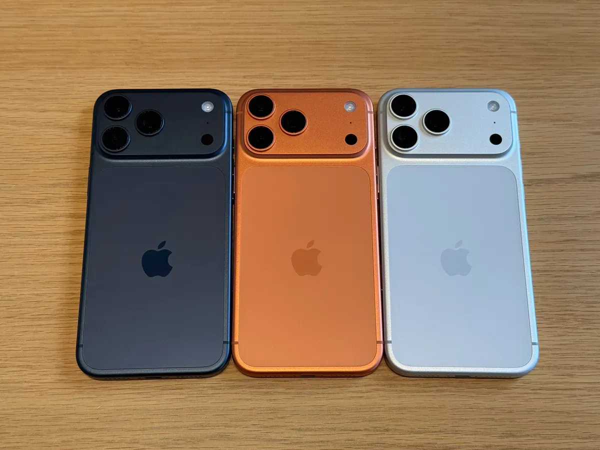 Apakah iPhone 17 di Indonesia masih memiliki slot SIM fisik? (Sumber: X/@digimaga)