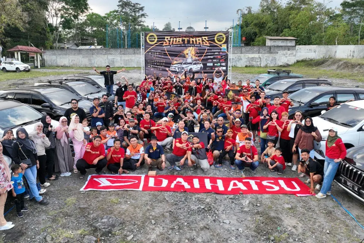 Dua komunitas pengguna Daihatsu, ALERT! dan TERUCI, merayakan ulang tahun mereka dengan kegiatan berbeda di Yogyakarta dan Danau Toba. (Sumber: Dok. Daihatsu)