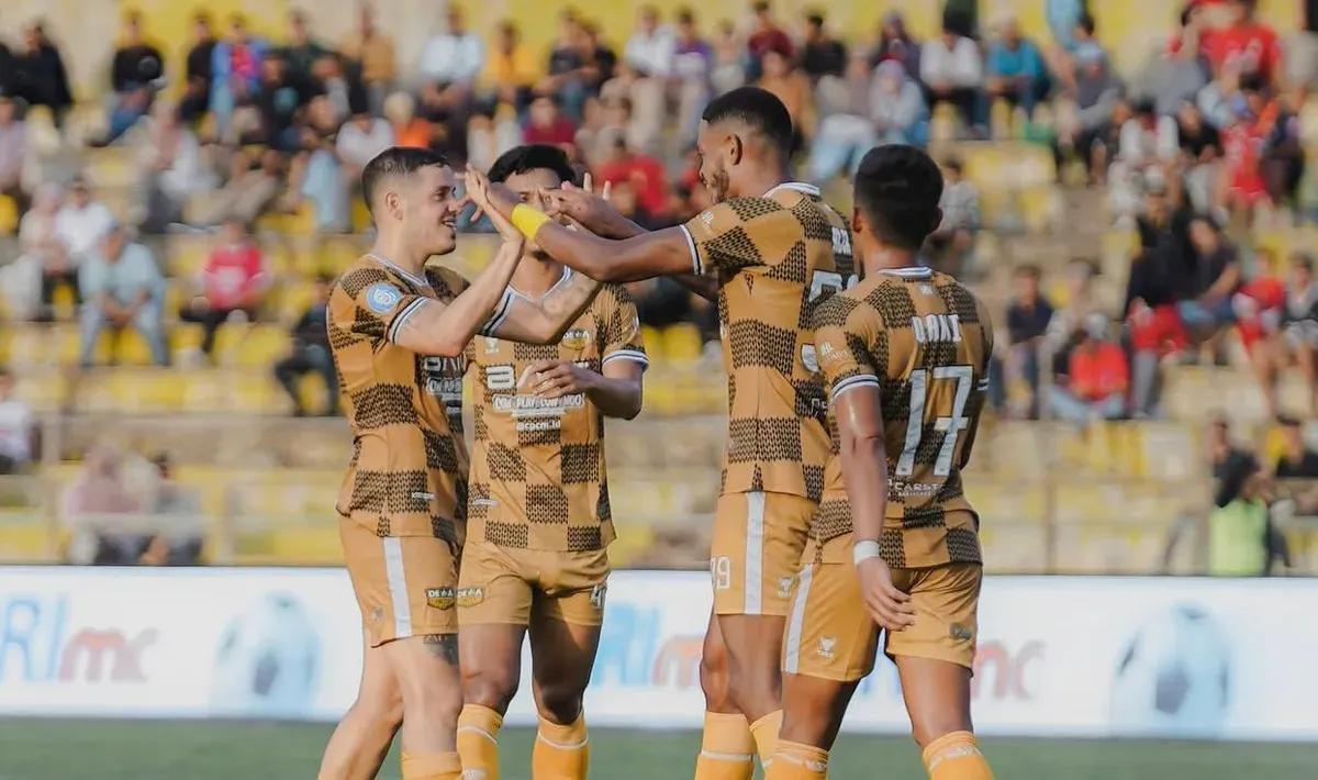 Dewa United akan menjamu Persebaya Surabaya dalam lanjutan pekan ketujuh BRI Super League 2025/2026 di Banten International Stadium (BIS), Serang, Banten. (Sumber: Instagram/@dewaunitedfc)