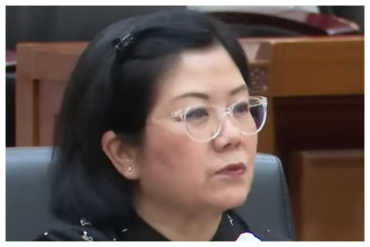 Ahli gizi dr Tan Shot Yen menjadi sorotan publik setelah kritik tajamnya terkait menu Makan Bergizi Gratis (MBG) dalam rapat Komisi IX DPR RI. (Sumber: YouTube/TV Parlemen)