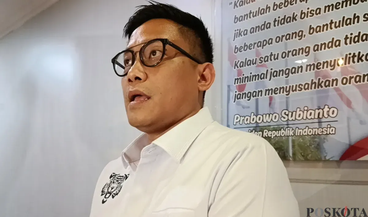 Kasat Reskrim Polres Metro Bekasi, AKBP Agta Bhuwana Putra, mengatakan pihaknya sempat alami kesulitan dan kendala dalam menangkap Masturo, 52 tahun karena durasi kasus yang cukup lama. (Sumber: Poskota/Nurpini Aulia Rapika)
