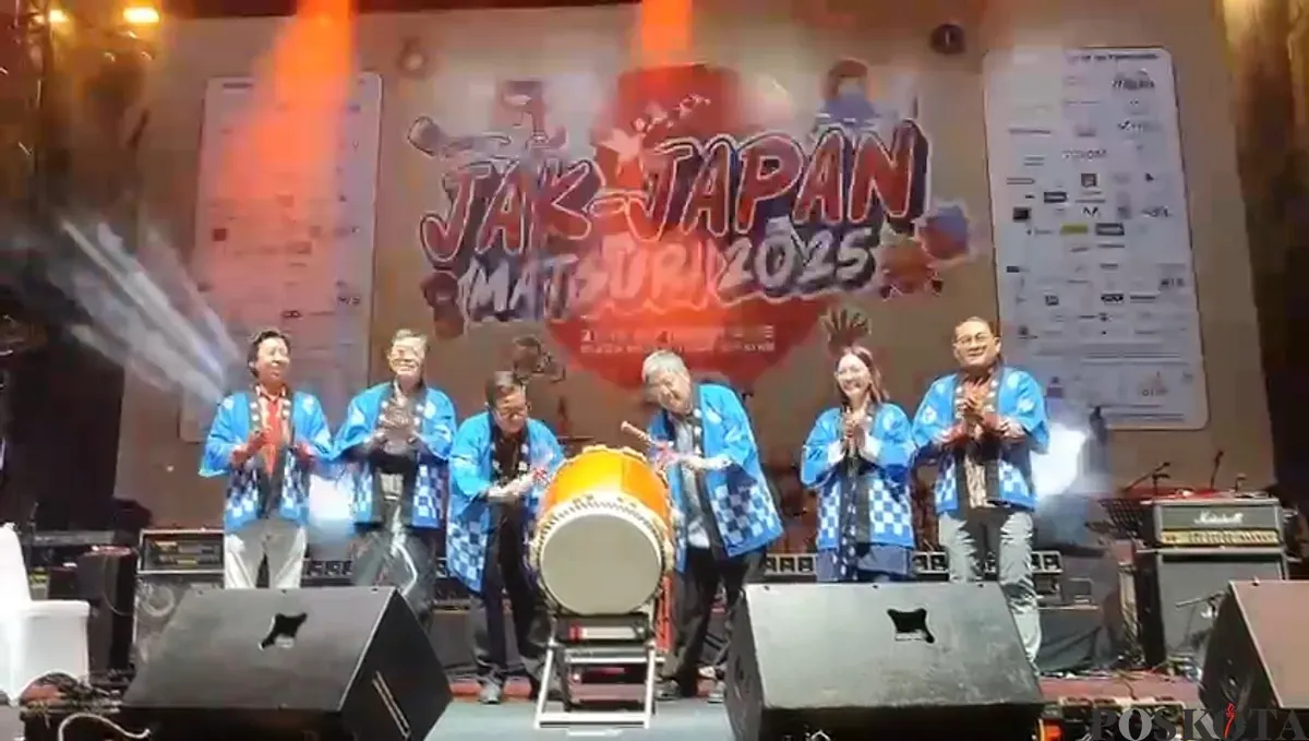 Gubernur Jakarta Pramono Anung membuka acara Jak Japan Matsuri ke-15 di Senayan, Jakarta Pusat pada Sabtu malam, 27 September 2025. (Sumber: POSKOTA | Foto: M Tegar Jihad)