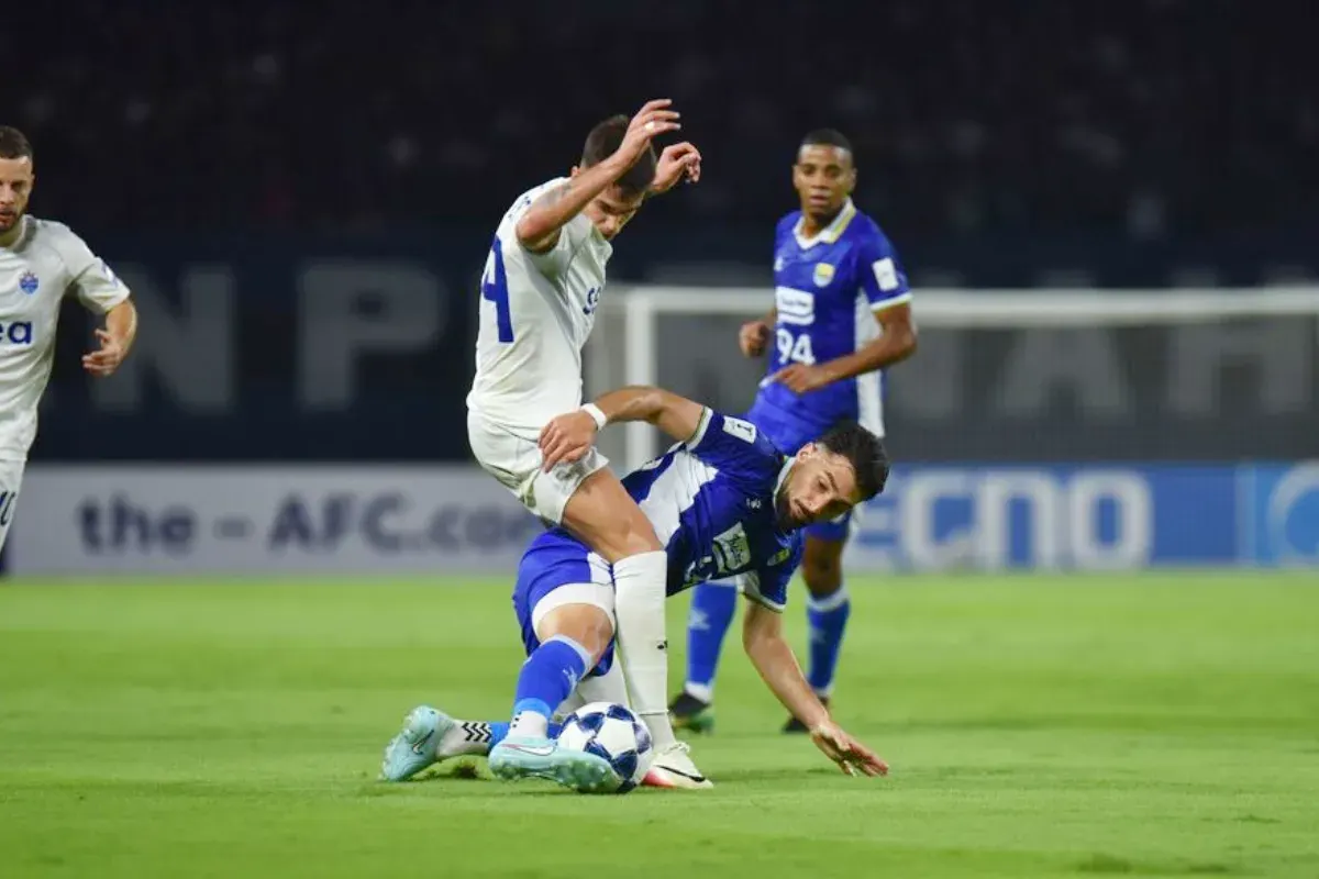 Pertandingan Persib Bandung vs Lion City Sailors di ajang ACL Two 2025/2026. (Sumber: Persib)