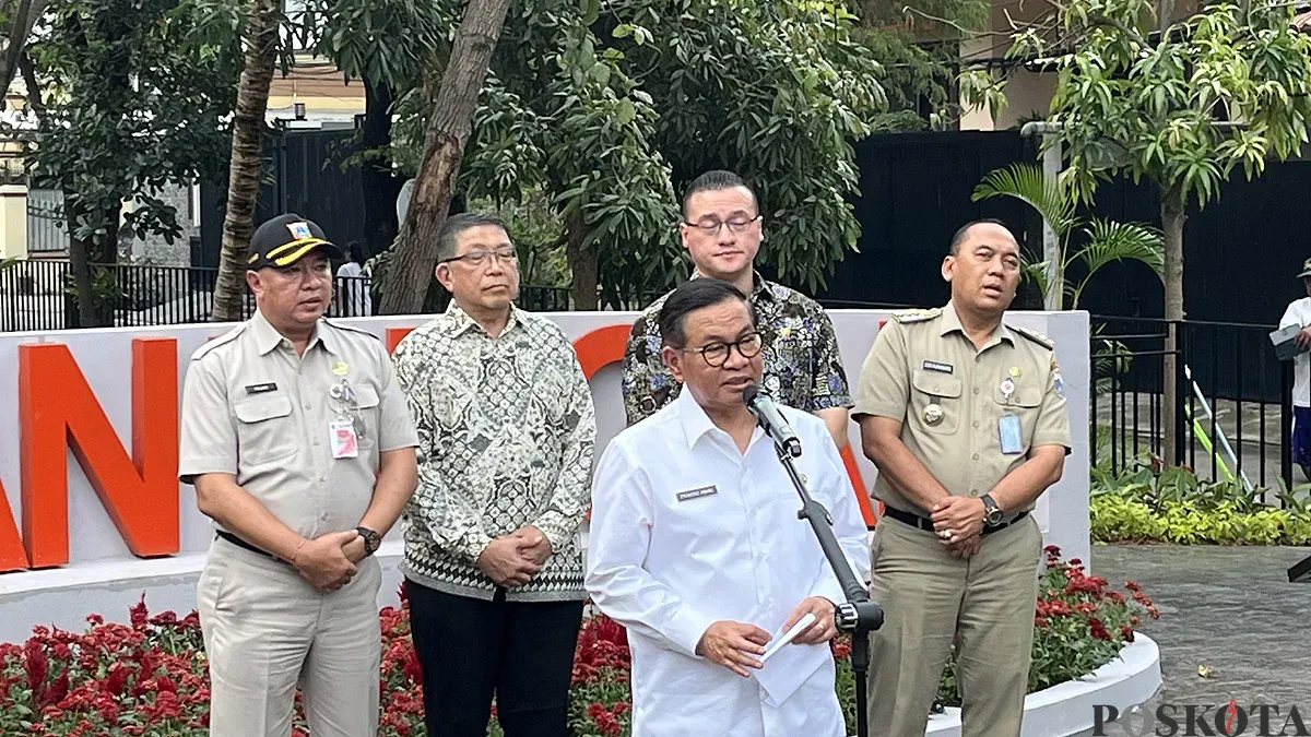 Gubernur Jakarta, Pramono Anung saat peresmian Taman Bugar di Kebon Jeruk, Jakarta Barat, Selasa, 30 September 2025. (Sumber: POSKOTA | Foto: Pandi Ramedhan)