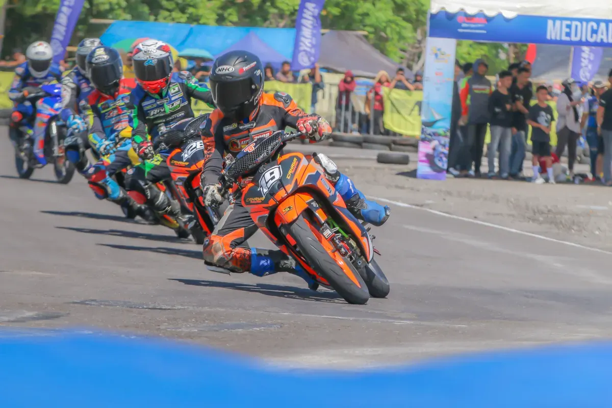 Yamaha One Make Race 2026 dibuka melalui gelaran yang berlangsung di Sirkuit Puncak Mario, Sidrap, Sulawesi Selatan pada 18-19 April 2026. (Sumber: Yamaha)