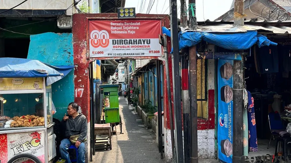 Kawasan padat penduduk di Johar Baru, Jakarta Pusat, Selasa, 14 April 2026. (Sumber: Poskota/M Tegar Jihad)