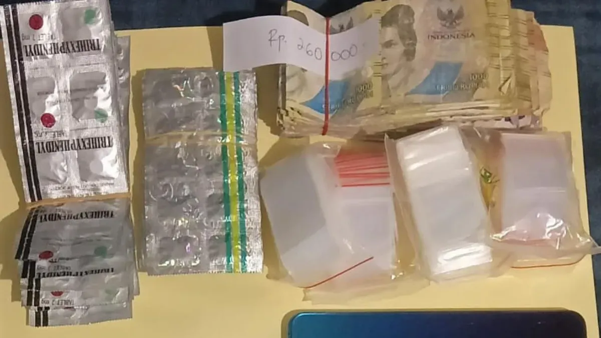 Polsek Metro Tamansari Ungkap peredaran narkoba jenis obat-obatan daftar G secara ilegal. Satu pelaku ditangkap. (Sumber: Istimewa)