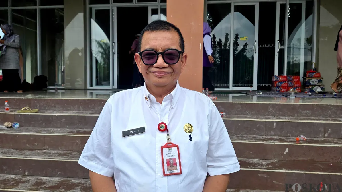 Kepala Dinas Bina Marga dan Sumber Daya Air (DBMSDA) Kabupaten Tangerang, Iwan Firmansyah. (Sumber: Poskota/Veronica)
