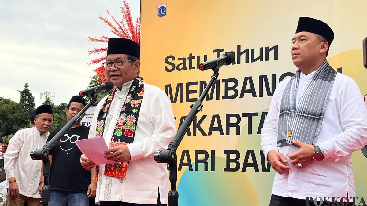 Gubernur Jakarta Pramono Anung saat menyampaikan pernyataan kepada awak media di Taman Ayodia, Jakarta Selatan, Jumat, 20 Februari 2026. (Sumber: Poskota/M Tegar Jihad)