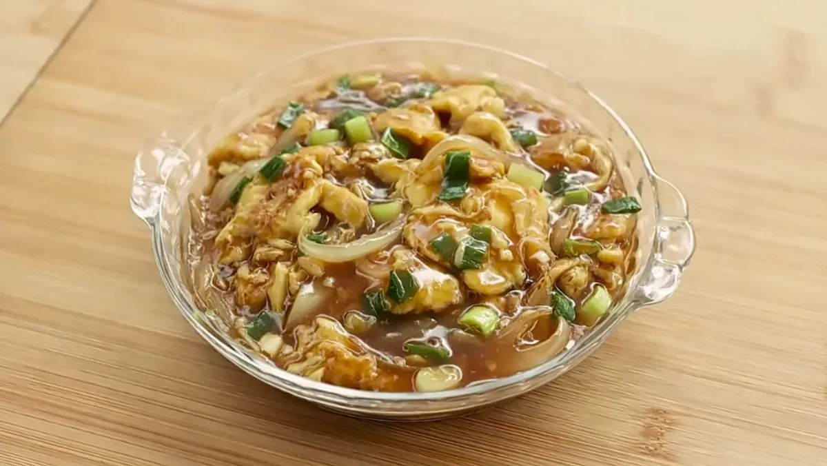 Resep menu sahur praktis ala Chef Devina Hermawan. (Sumber: YouTube/Devi)