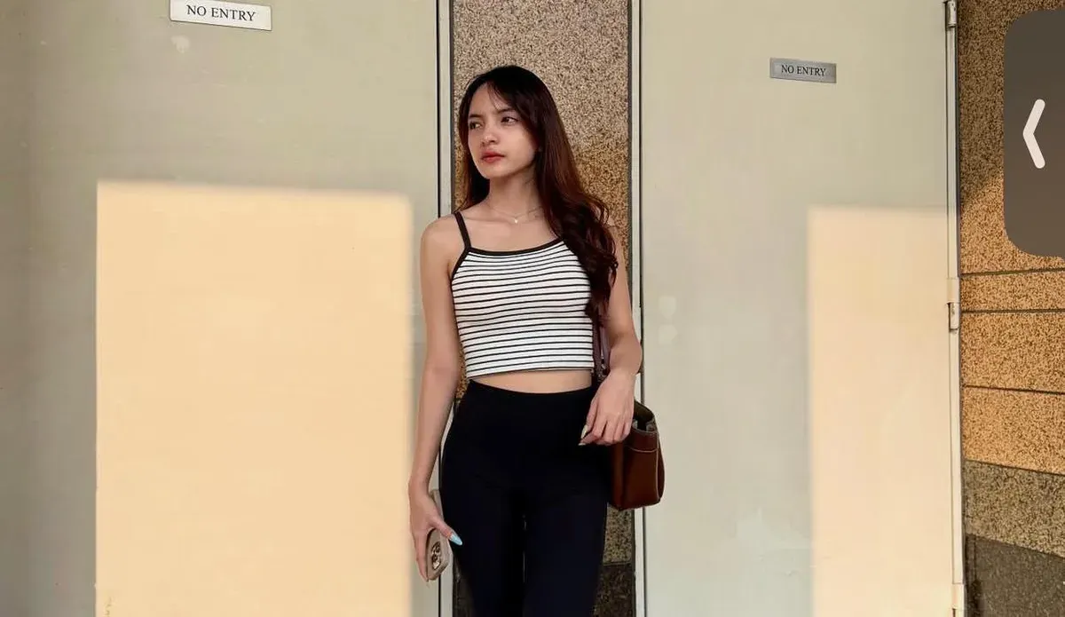 Kreator konten, Bunga Sartika, resmi memutuskan mundur dari perannya sebagai pembawa acara atau host dalam konten viral spill skincare di Quezelyhere. (Sumber: Instagram/@bungasrtkaa)