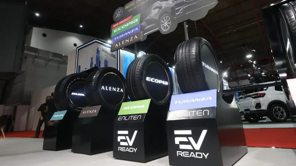 Bridgestone Indonesia mengingatkan pentingnya pengecekan ban mobil hybrid demi keselamatan mudik. (Sumber: Dok. Bridgestone)