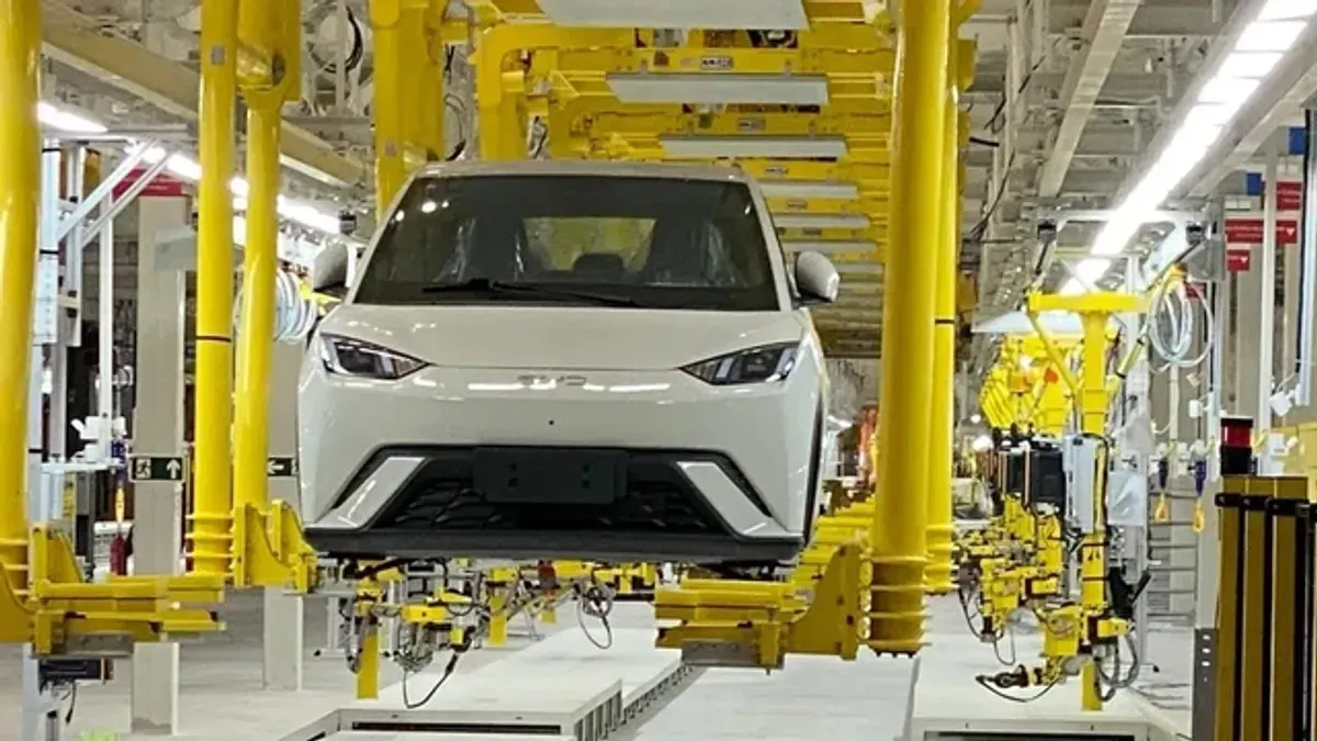 Ilustrasi penjualan BYD di Indonesia melonjak berkat insentif impor. Namun kini wajib memenuhi komitmen perakitan lokal. (Sumber: BYD)