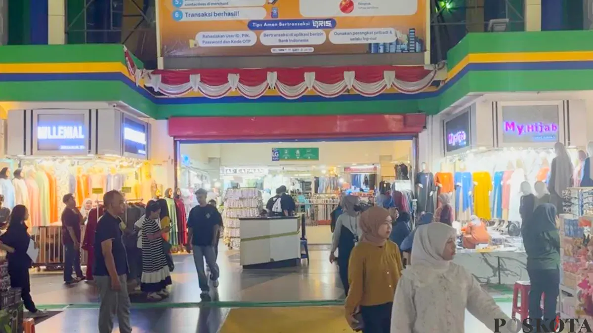 Suasana di Blok B Pasar Tanah Abang, Jakarta Pusat, pada Kamis, 8 Januari 2026. (Sumber: Poskota/Pandi Ramedhan)