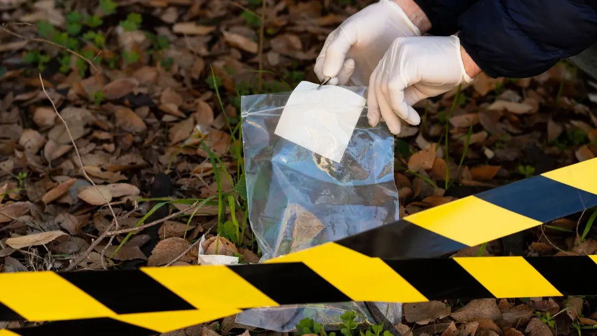 Ilustrasi. Polisi masih melakukan penyelidikan kematian pensiunan guru di Jorong Talago, Nagari VII Koto Talogo, Kecamatan Guguak, Kabupaten Limapuluh Kota, Sumatera Barat. (Sumber: Freepik/@freepik)