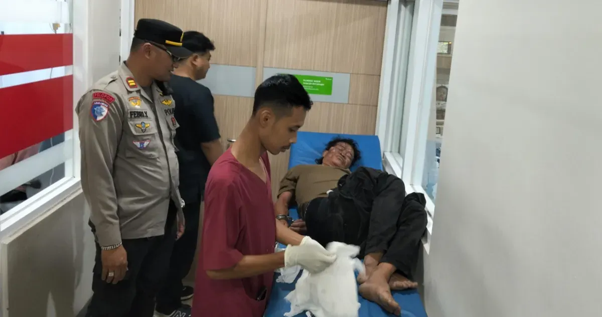 K alias Jack saat diamankan pihak Polsek Citeureup pada Sabtu malam, 10 Januari 2026. (Sumber: Polsek Citeureup)