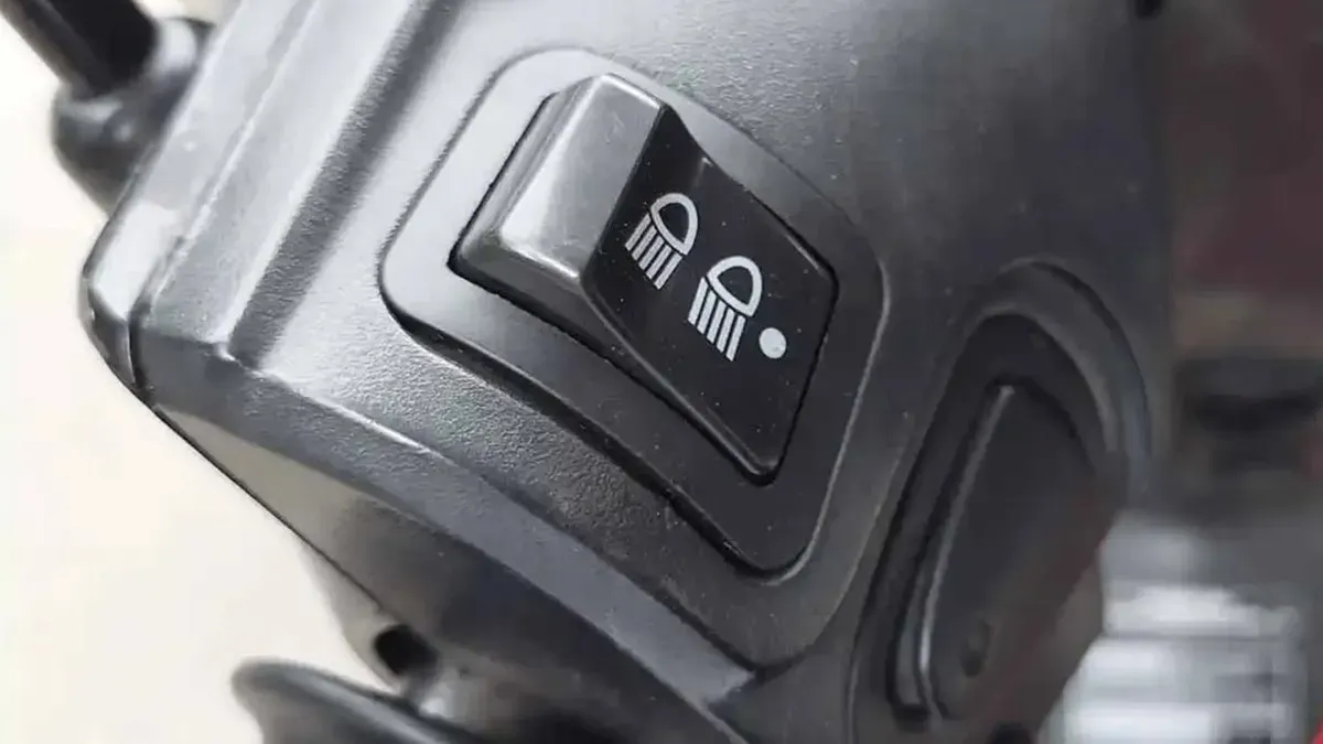 Ilustrasi penyebab umum saklar motor mati atau tidak berfungsi optimal agar terhindar dari risiko di jalan. (Sumber: WMS)