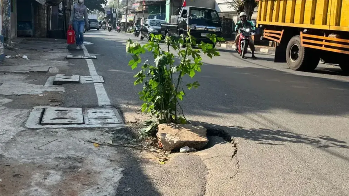 Ilustrasi jalan berlubang di wilayah Jakarta. (Sumber: Istimewa)