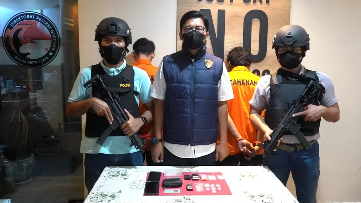 Direktorat Reserse Narkoba Polda Metro Jaya mengungkap kasus peredaran narkotika jenis sabu di wilayah Jakarta Barat. (Sumber: Polda Metro Jaya)