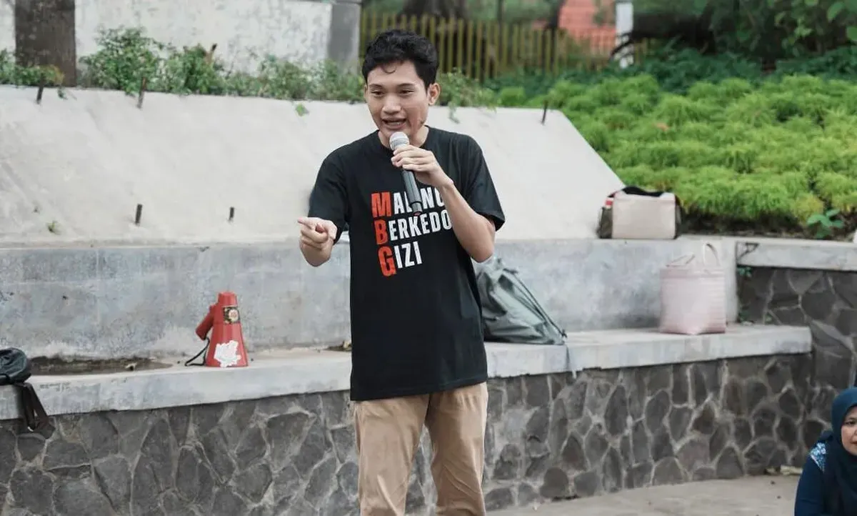 Ketua Badan Eksekutif Mahasiswa Universitas Gadjah Mada (BEM UGM) 2025, Tiyo Ardianto, menemukan alat pelacak misterius di kendaraannya bernama PBX Finder. (Sumber: Instagram/@tiyoardianto_)