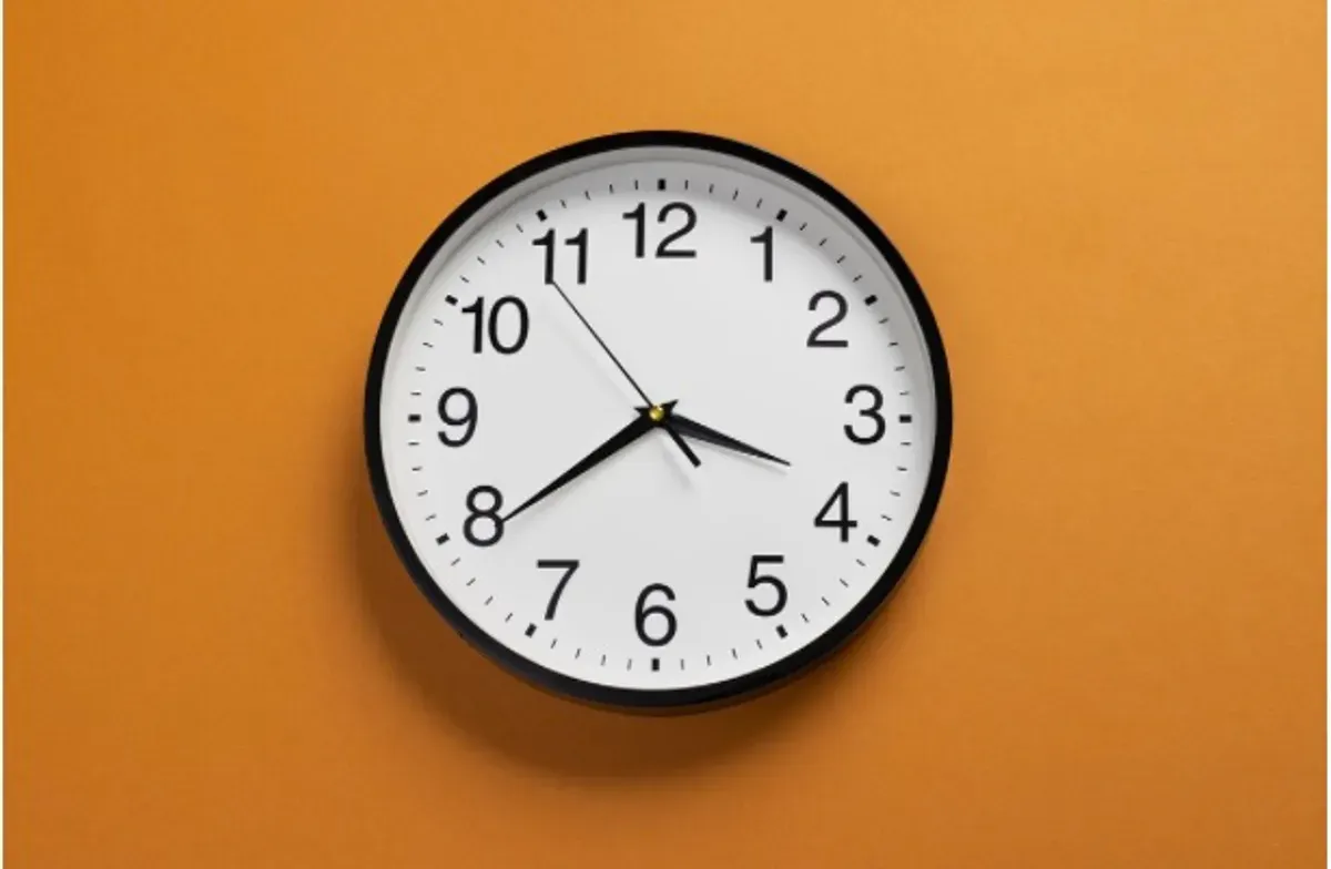 Update terbaru jadwal buka puasa di Kota Jakarta Selasa, 3 Maret 2026. (Sumber: Freepik)