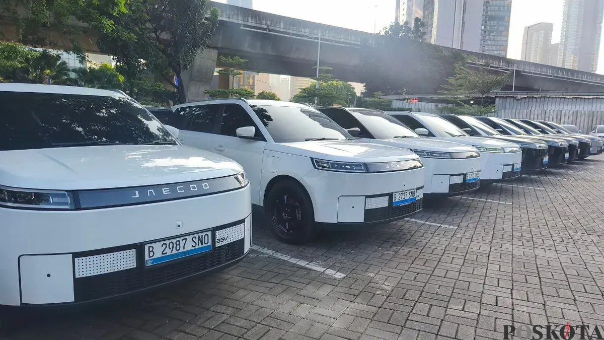 Jaecoo Indonesia mempercepat distribusi mobil listrik J5 EV ke tangan konsumen. (Sumber: Poskota/Erwan Hartawan)