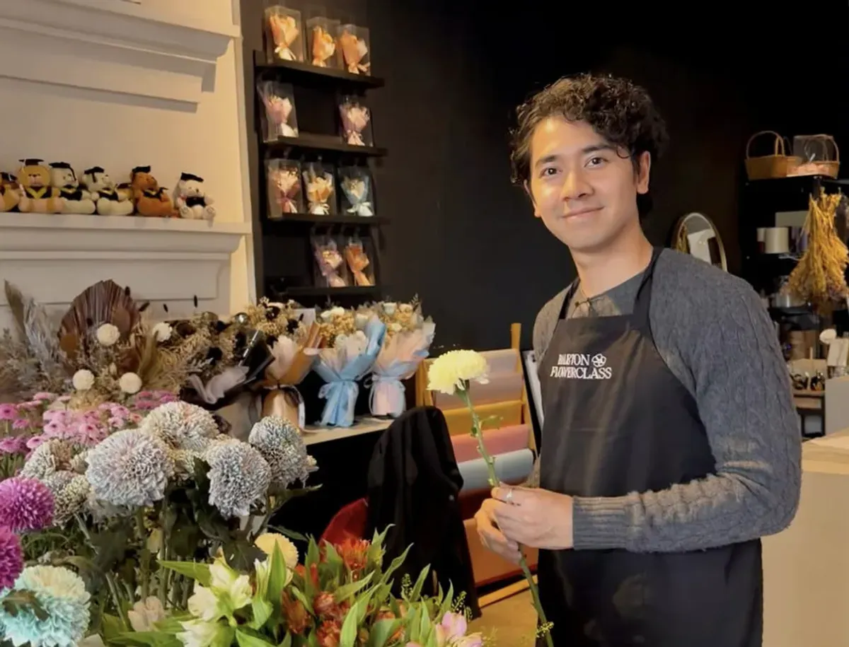 Emir Mahira mengungkap proses pencarian pemahaman agama melalui diskusi dengan ulama, termasuk Quraish Shihab, terkait isu rumah tangga dalam Islam. (Sumber: Instagram/@Emira Mahira)