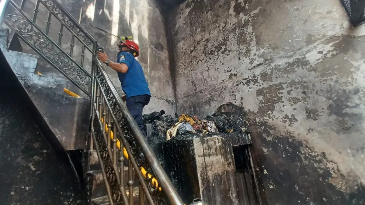 Kebakaran rumah di Jalan Kampung Kandang, RT 11/RW 04, Kelurahan Semper Barat, Kecamatan Cilincing, Jakarta Utara, Minggu, 29 Maret 2026. (Sumber: Dok. Gulkarmat Jakarta Utara)