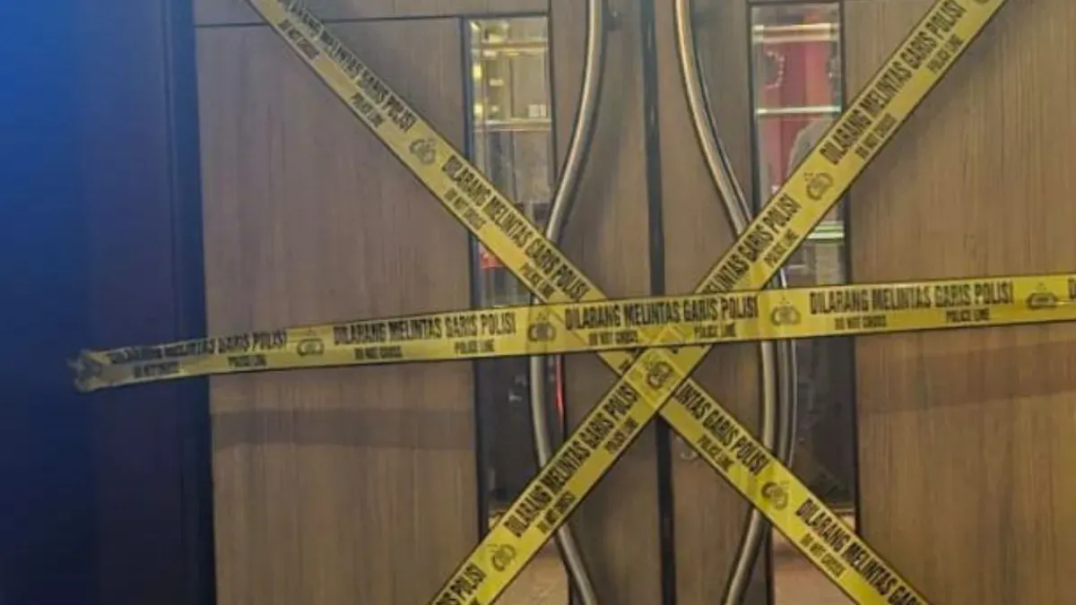 Tempat karaoke di wilayah Grogol Petamburan, Jakarta Barat, disegel setelah terindikasi sebagai tempat transaksi narkoba, Selasa, 12 Mei 2026. (Sumber: Dok. Istimewa)