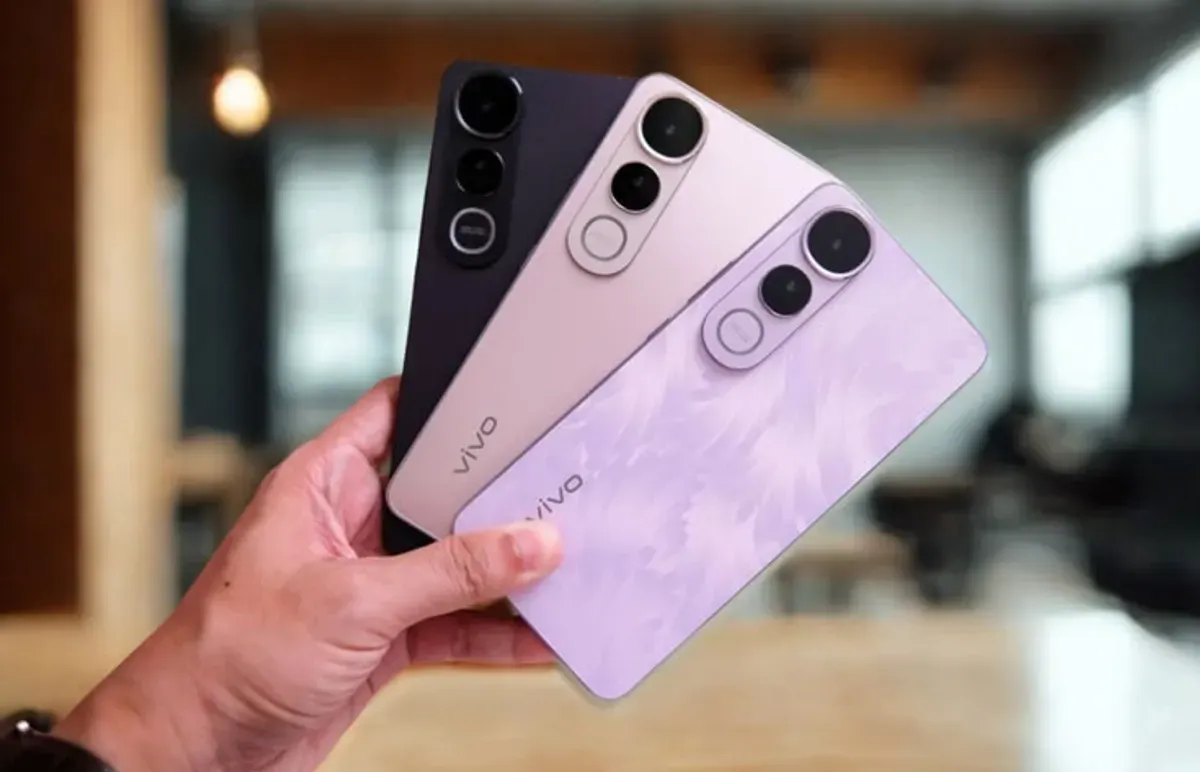 Render ilustrasi Vivo S60 dengan desain tipis dan dukungan baterai 7.200mAh yang disebut akan menjadi salah satu daya tarik utama smartphone vivo di 2026. (Sumber: Pinterest)