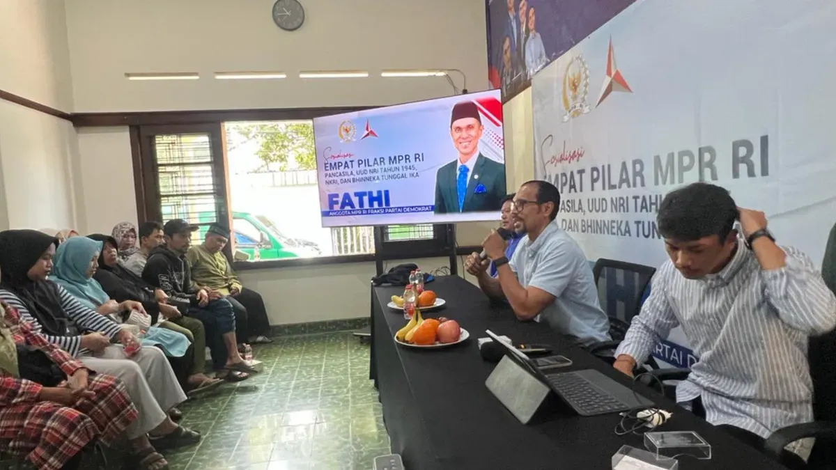 Potret aktivitas sosialisasi empat pilar kebangsaan di rumah aspirasi Fathi, Bandung. (Sumber: Istimewa)