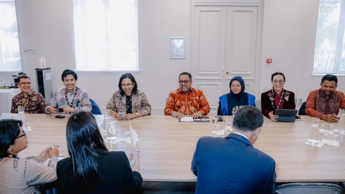Wakil Gubernur (Wagub) DKI Jakarta, Rano Karno bersama delegasi Pemerintah Provinsi (Pemprov) DKI Jakarta bertemu Wakil Wali Kota Cannes, Thomas Pariente, di Hôtel de Ville de Cannes, pada Kamis, 14 Mei 2026. (Sumber: Pemprov DKI Jakarta)