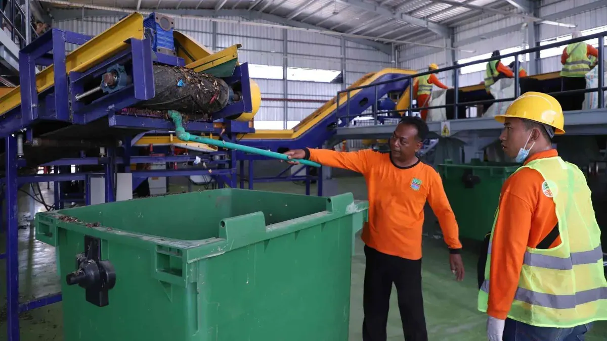 TPST Kertamukti, Kampung Pisang Batu, Desa Kertamukti, Kecamatan Cibitung, Kabupaten Bekasi, menargetkan pengelolaan 50 ton sampah per hari. (Sumber: Dok. Pemkab Bekasi)