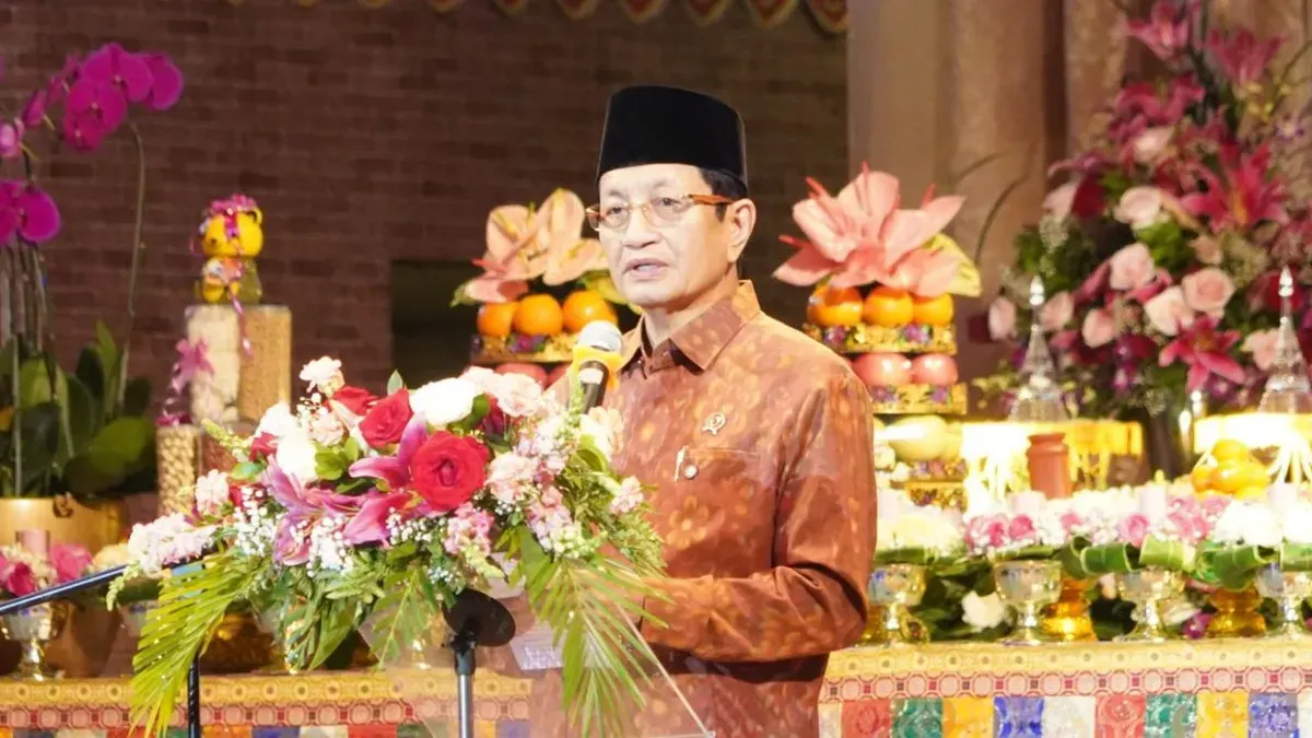 Menag Nasaruddin Umar dalam rangka Hari Tri Suci Waisak di Jakarta, Minggu, 31 Minggu 2026. (Sumber: Dok. Kemenag)