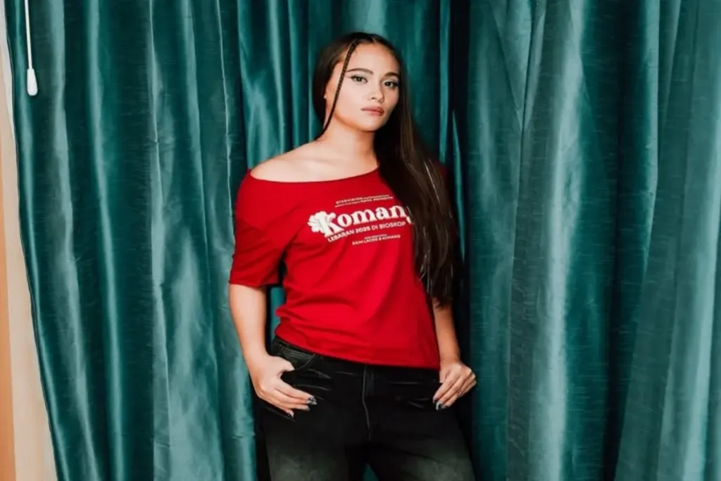 Profil Aurora Ribero, Aktris Muda Pemeran Utama Film Komang - Poskota