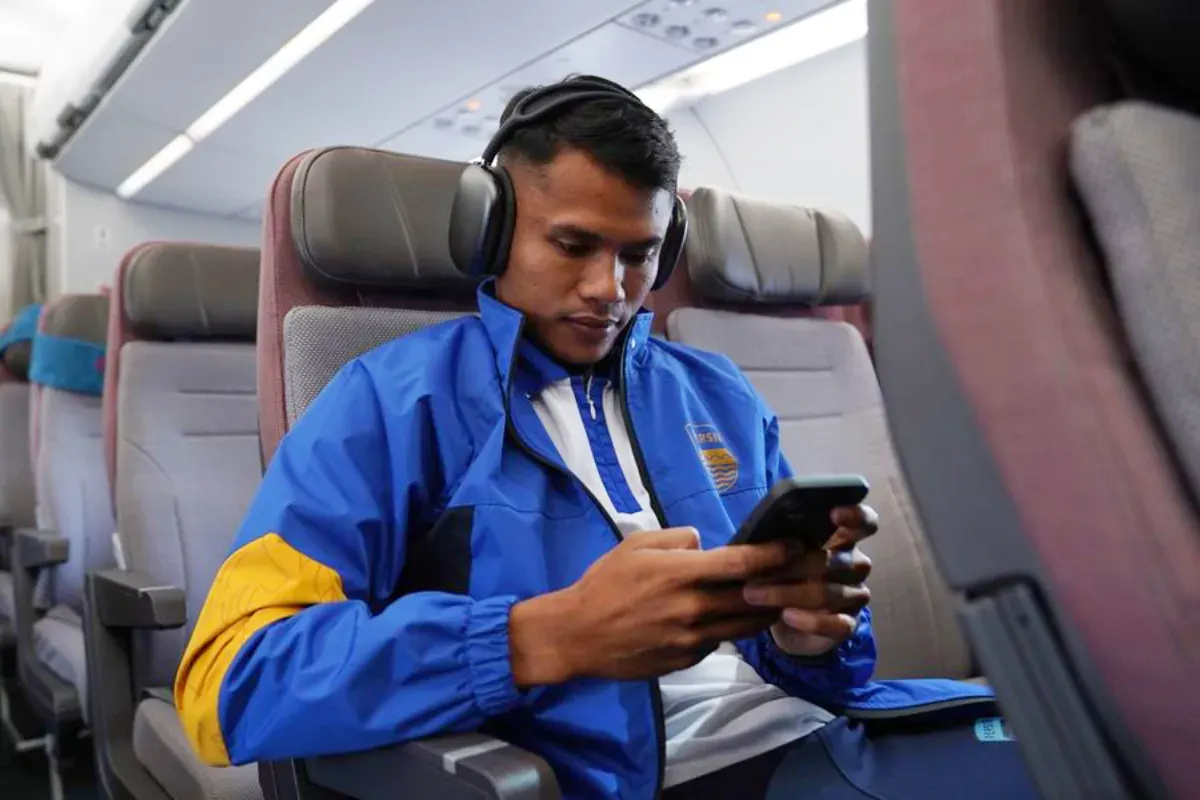 Potret penyerang Persib Bandung, Dimas Drajad saat akan mudik ke kampung halaman di momen Lebaran Idul Fitri. (Sumber: Persib)