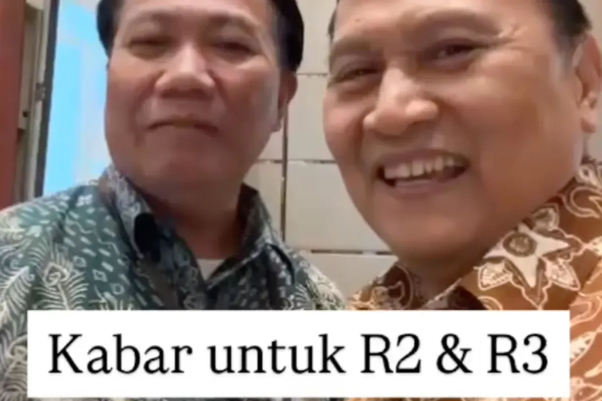 Potret anggota DPR RI Mardani Ali Sera (kanan) yang berbincang tentang honorer R2 dan R3. (Sumber: Instagram/Mardani Ali Sera)