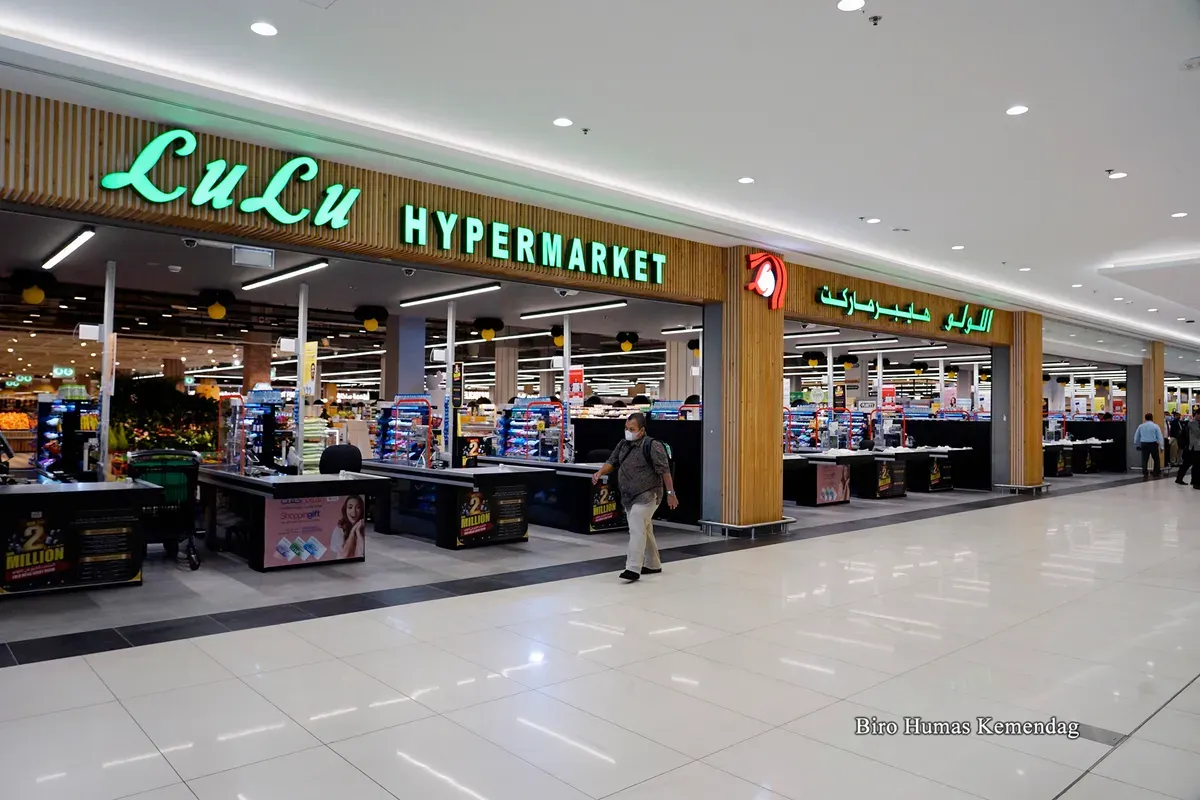 Suasana di gerai Lulu Hypermarket. (Sumber: Dok/Biro Humas Kemendag)
