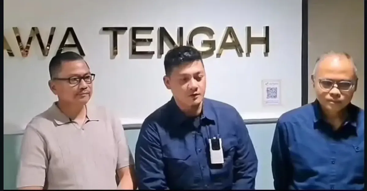 Seorang anggota tim pengamanan protokoler Kapolri, Ipda Endry Purwa Sefa memohon maaf dan langsung mendatangi kantor jurnalis yang diintimidasinya. (Sumber: Capture Instagram @warungjurnalis)